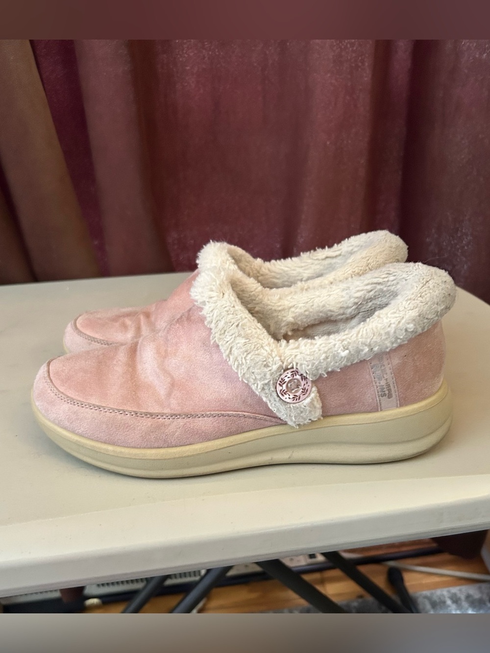 Skechers Pink Shoes - Women’s Size 8W